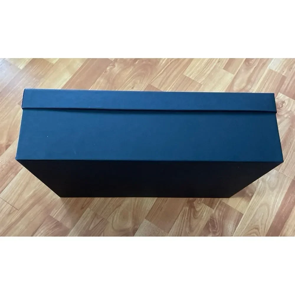 Atu‎ Body Couture empty black Box